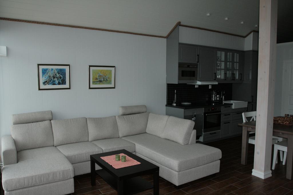 Tjeldsundbrua Maritim Villa Evenskjer Room photo